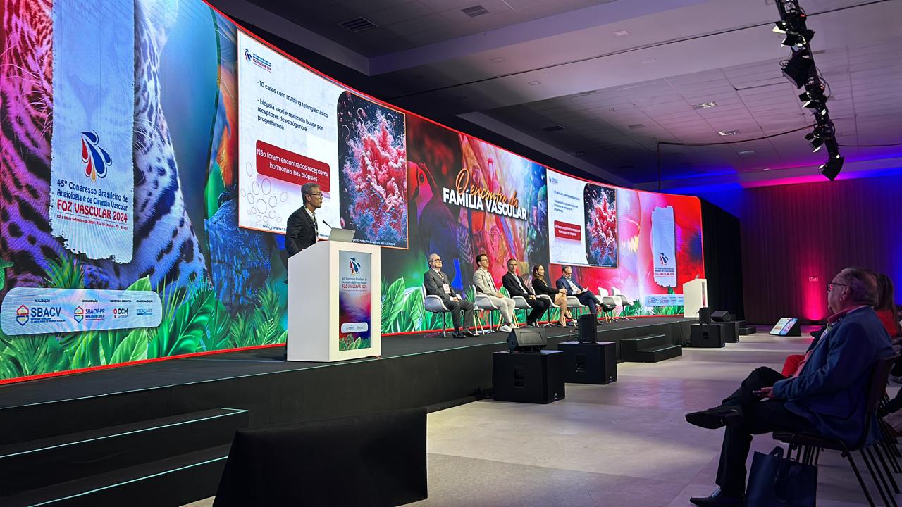 45º Congresso de Angiologia e Cirurgia Vascular Foz do Iguaçu - palco e palestrante